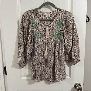 Flowy floral peasant 3/4 sleeve embroidered blouse